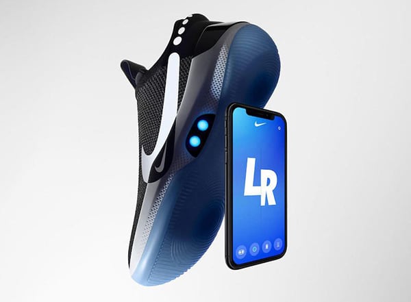 Nike Adapt BB: la scarpa che si allaccia da sola